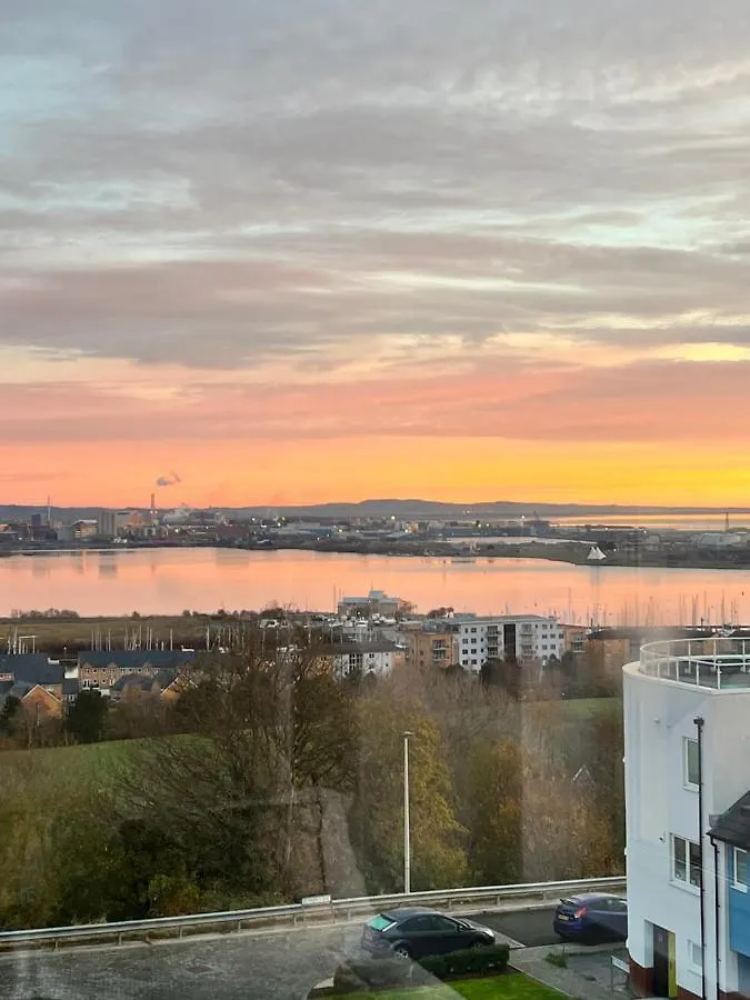 Cardiff Luxury Apartments 0*,  英国